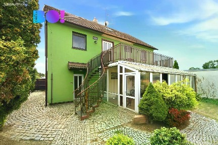 Prodej rodinného domu 259 m², pozemek 1086 m² Grymov