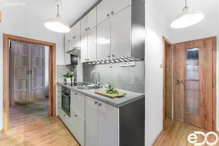 Prodej bytu 3+kk 50 m² V bytovkách, Praha - Uhříněves