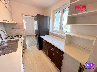 Prodej bytu 3+1 56 m² Hrusická, Praha - Záběhlice