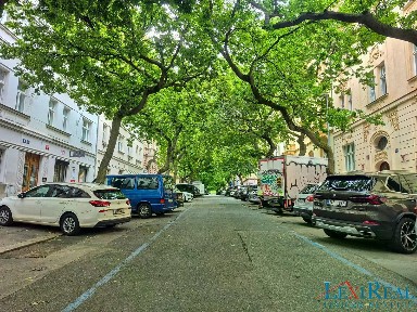 Prodej bytu 3+1 95 m² Lužická, Praha - Vinohrady