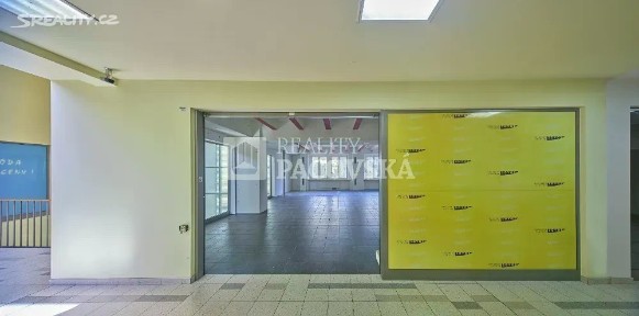 Pronájem obchodního prostoru 52 m²