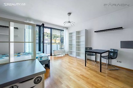 Pronájem bytu 1+kk 36 m² Křižíkova, Praha - Karlín