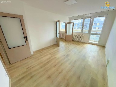 Pronájem bytu 3+1 67 m² Štichova, Praha - Háje