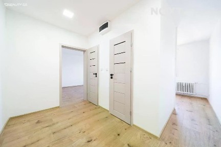 Pronájem bytu 1+1 40 m² tř. Těreškovové, Karviná - Mizerov