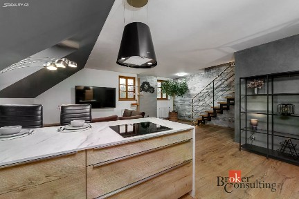 Prodej bytu 4+kk 120 m² Lobezská, Plzeň - Lobzy