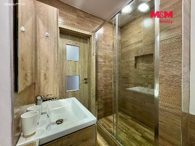 Prodej bytu 2+1 43 m² Mládežnická, Český Těšín