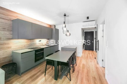 Pronájem bytu 2+kk 47 m² Staropramenná, Praha - Smíchov