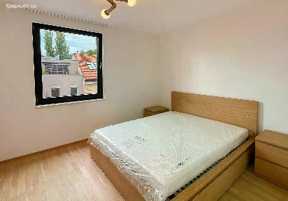 Pronájem bytu 2+kk 55 m² Hartigova, Praha - Žižkov