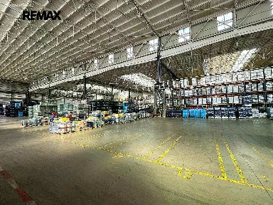 Pronájem skladového prostoru 10500 m² U Továren, Praha - Hostivař
