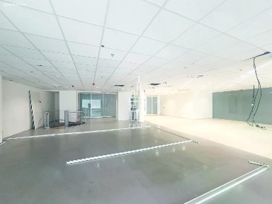 Pronájem obchodního prostoru 282 m² Svornosti, Praha - Smíchov