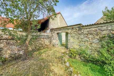 Prodej rodinného domu 150 m², pozemek 1977 m² Hoštice