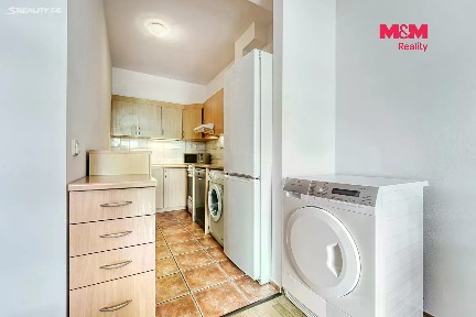 Pronájem bytu 1+kk 44 m² Vrbovecká, Plzeň - Severní Předměstí