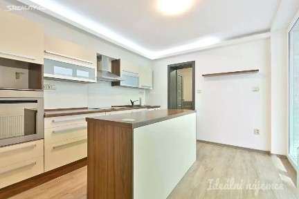 Pronájem rodinného domu 150 m², pozemek 600 m² Polní, Ořechov