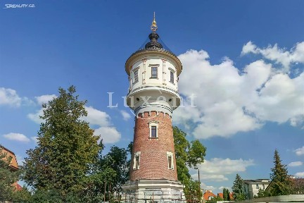 Prodej komerční nemovitosti 814 m²