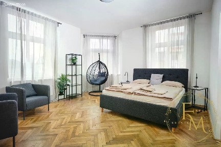 Prodej činžovního domu 751 m² nám. F. Křižíka, Tábor