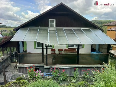 Prodej rodinného domu 220 m², pozemek 709 m² Valašské Meziříčí - Bynina