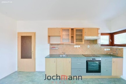 Pronájem bytu 3+1 91 m² Dolní náměstí, Zliv