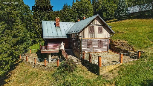 Prodej rodinného domu 220 m², pozemek 4206 m² Pec pod Sněžkou - Velká Úpa