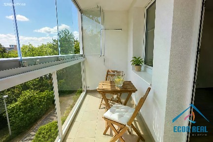 Prodej bytu 3+1 68 m² Hnězdenská, Praha - Troja