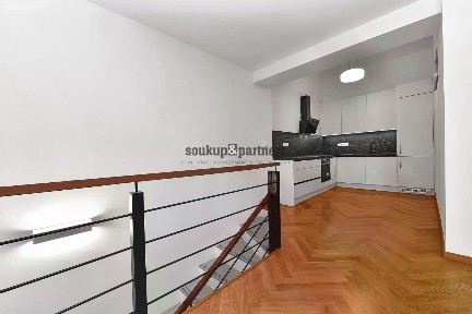 Prodej bytu 2+kk 60 m² Pernerova, Praha - Karlín
