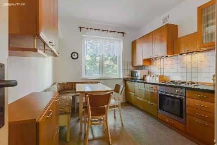Prodej bytu 2+1 64 m² Sečská, Praha - Strašnice