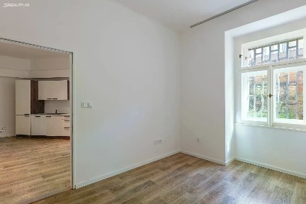 Prodej bytu 2+kk 35 m² Hartigova, Praha - Žižkov