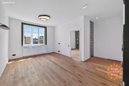 Prodej bytu 2+kk 49 m² Jeseniova, Praha - Žižkov