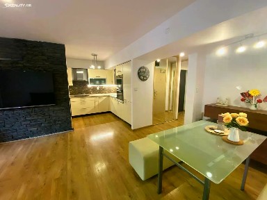 Prodej bytu 2+kk 42 m² Luhovská, Praha - Kobylisy