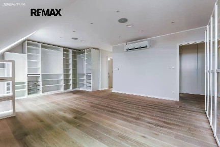 Prodej bytu 3+kk 144 m² Křišťanova, Praha - Žižkov