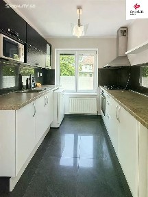 Pronájem bytu 3+1 60 m² Komenského, Sloup v Čechách