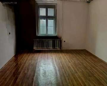 Pronájem bytu 1+1 44 m² Nádražní, Stochov