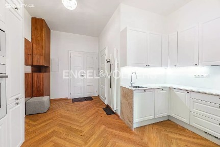 Pronájem bytu 3+kk 68 m² Dlouhá, Praha - Staré Město