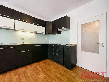 Pronájem bytu 2+kk 78 m² Pod Nouzovem, Praha - Kbely