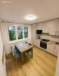 Pronájem bytu 2+1 68 m² Starostrašnická, Praha - Strašnice