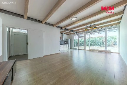 Pronájem bytu 3+kk 110 m² Pěnkaví, Praha - Březiněves