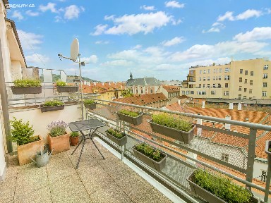 Pronájem bytu 2+1 70 m² Ostrovní, Praha - Nové Město