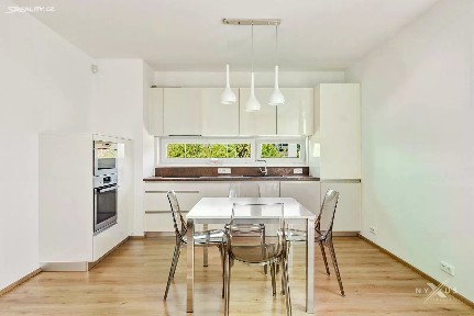 Pronájem bytu 2+kk 46 m² Mrázkova, Praha - Černý Most