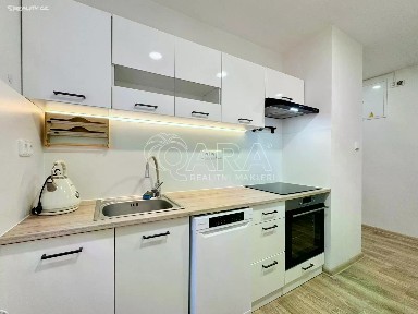 Pronájem bytu 3+1 70 m² Letňanská, Praha - Prosek