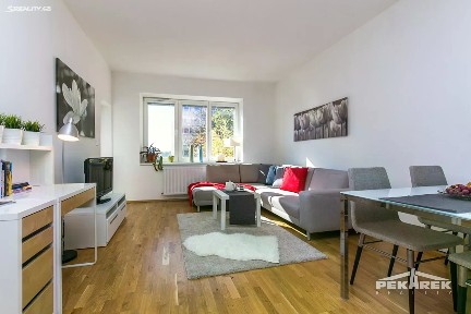 Pronájem bytu 2+kk 50 m² Marie Cibulkové, Praha - Nusle