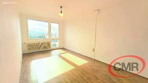 Pronájem bytu 2+kk 43 m² Famfulíkova, Praha - Kobylisy