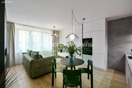 Pronájem bytu 2+kk 42 m² Albrightové, Praha - Smíchov
