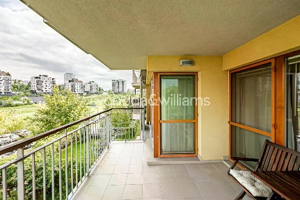 Pronájem bytu 2+kk 53 m² Nad Smetankou, Praha - Hrdlořezy