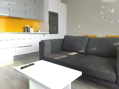 Pronájem bytu 2+kk 54 m² Modenská, Praha - Horní Měcholupy
