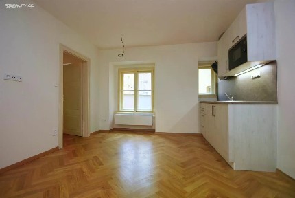 Pronájem bytu 2+kk 38 m² Kozí, Praha - Staré Město