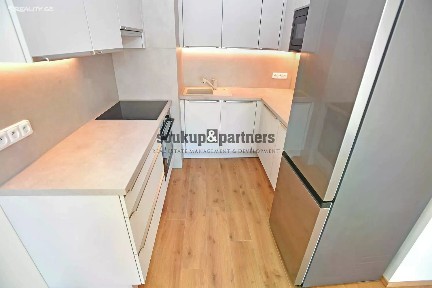 Pronájem bytu 2+kk 61 m² Thomasova, Praha - Třebonice
