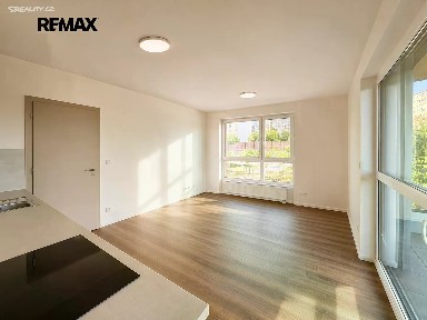 Pronájem bytu 2+kk 48 m² Arnošta Valenty, Praha - Černý Most