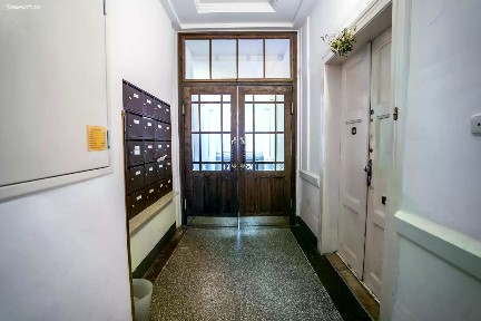 Pronájem bytu 2+kk 44 m² Korunní, Praha