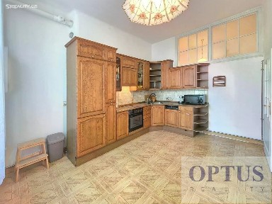 Pronájem bytu 3+1 78 m² Na valech, Praha - Hradčany