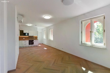 Pronájem bytu 2+kk 72 m² Na květnici, Praha - Nusle