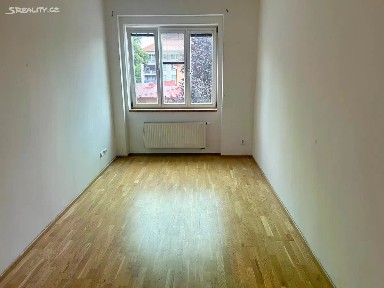Pronájem bytu 2+kk 54 m² Věšínova, Praha - Strašnice
